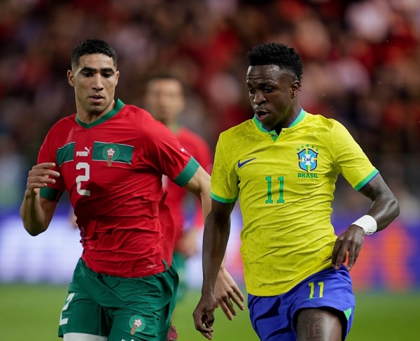 المغرب والبرازيل في قمة نارية… أسود الأطلس يدخلون مونديال 2026 بلا عقدة الخوف