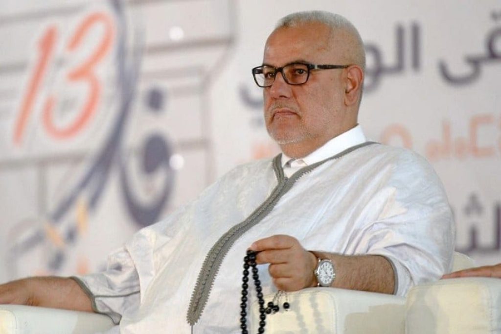 ابن كيران يطالب بمحاكمة أخنوش خلال مهرجان خطابي بالقصر الكبير
