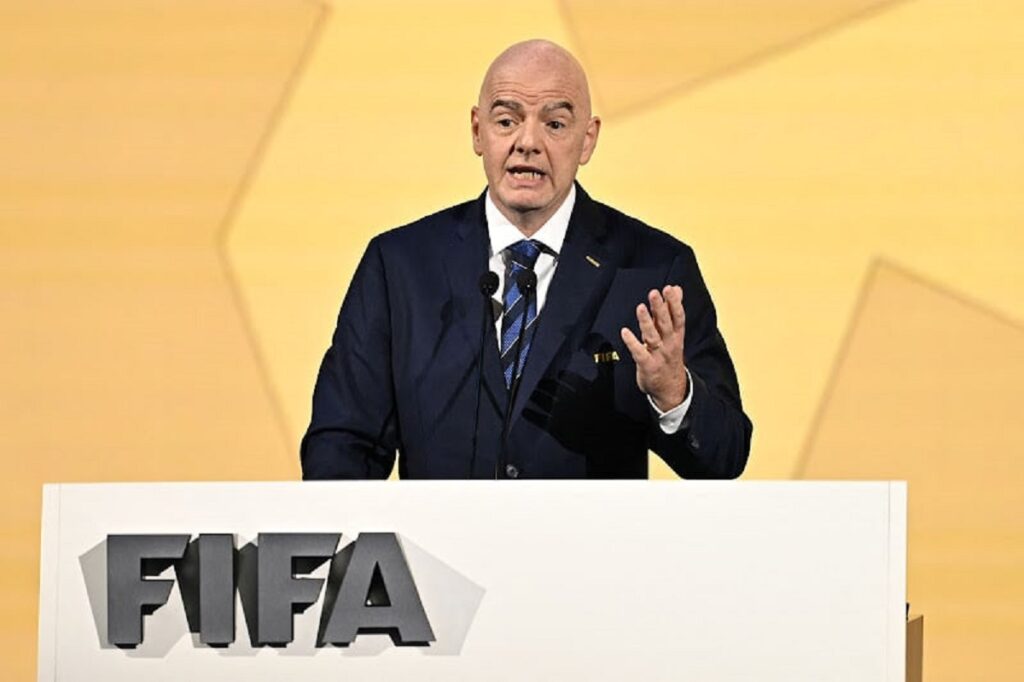 انتخابات رئاسة FIFA في الرباط 2027 وموتسيبي يجدد دعم 54 اتحاداً إفريقياً لإنفانتينو وسط مطالب أوروبية بتغيير القيادة