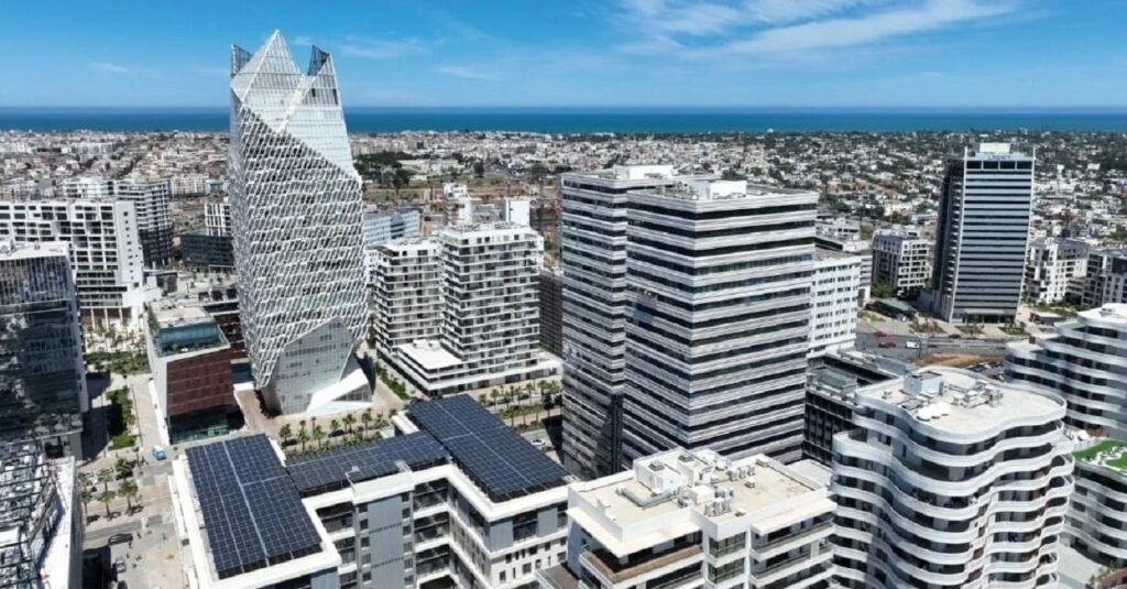 شركات تبتلع 78% من المبيعات وإنتاجيتها أقل بـ27%.. أرقام البنك الدولي تحاصر خطاب الاستثمار الشركات الكبرى في المغرب وتقرير البنك الدولي 2026
