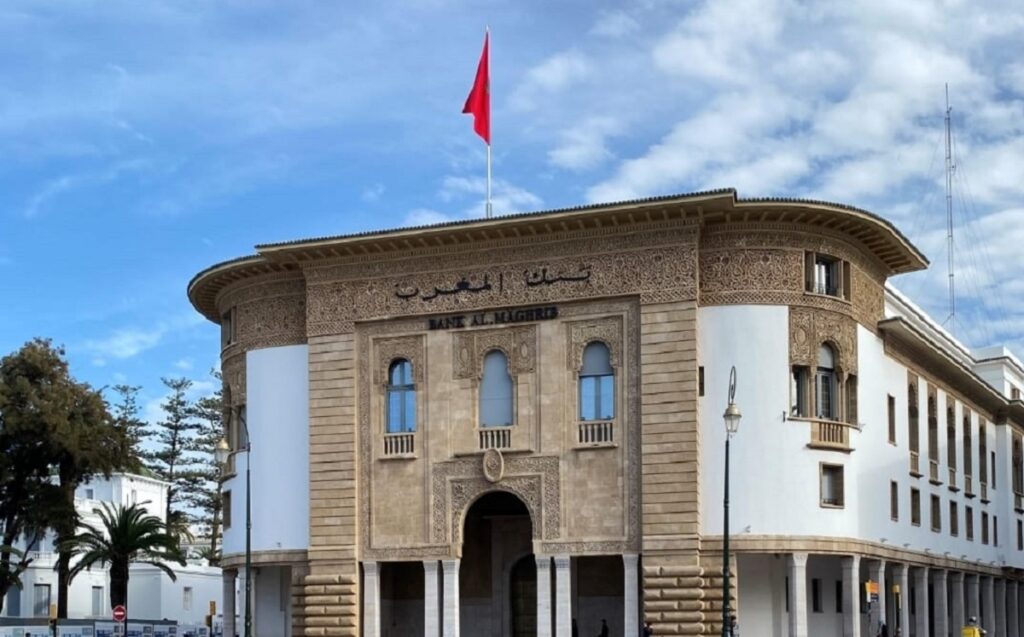 58 مؤسسة مالية مغربية تحت المجهر.. البيانات والحكامة تحسمان سباق الذكاء الاصطناعي الذكاء الاصطناعي في البنوك المغربية ودراسة تشمل 58 مؤسسة مالية