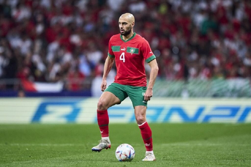 سفيان أمرابط بقميص المنتخب المغربي بعد إعلان تعليق مشاركته تحت قيادة محمد وهبي