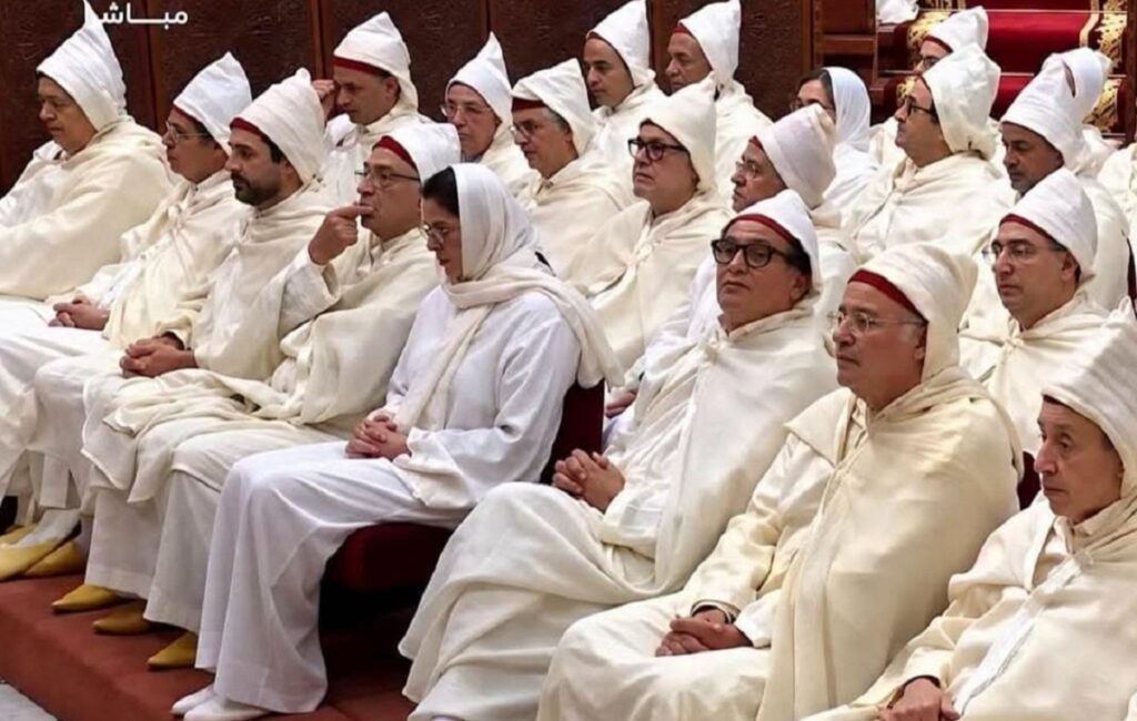«العبودية الطوعية» و«ثقافة سياسية متخلفة».. أنوزلا يهاجم منتقدي طريقة جلوس أخنوش أنوزلا يهاجم منتقدي طريقة جلوس أخنوش