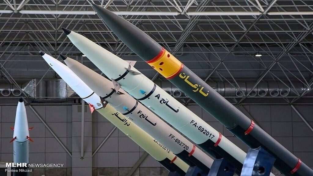 إيران تخطط لبناء مصانع أسلحة داخل الجبال.. وتعلن مقاتلة ثقيلة يُنتظر تحليقها في 2027! وزير الدفاع الإيراني الجديد مهرداد أخلاقي كتابجي يعلن خطة مصانع أسلحة داخل الجبال ومقاتلة ثقيلة في 2027